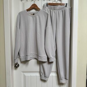 Lazypants Ecru Luxe Sueded Double Knit Crewneck and Jogger Set. Size XL